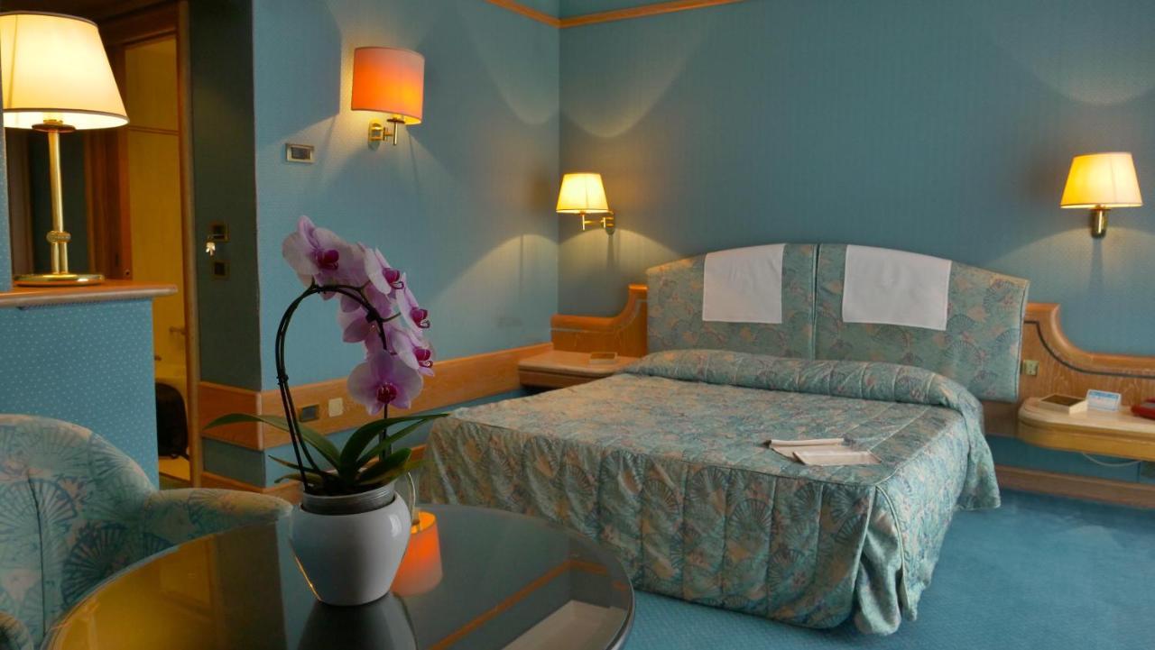 501 Hotel Вибо-Валентия Экстерьер фото